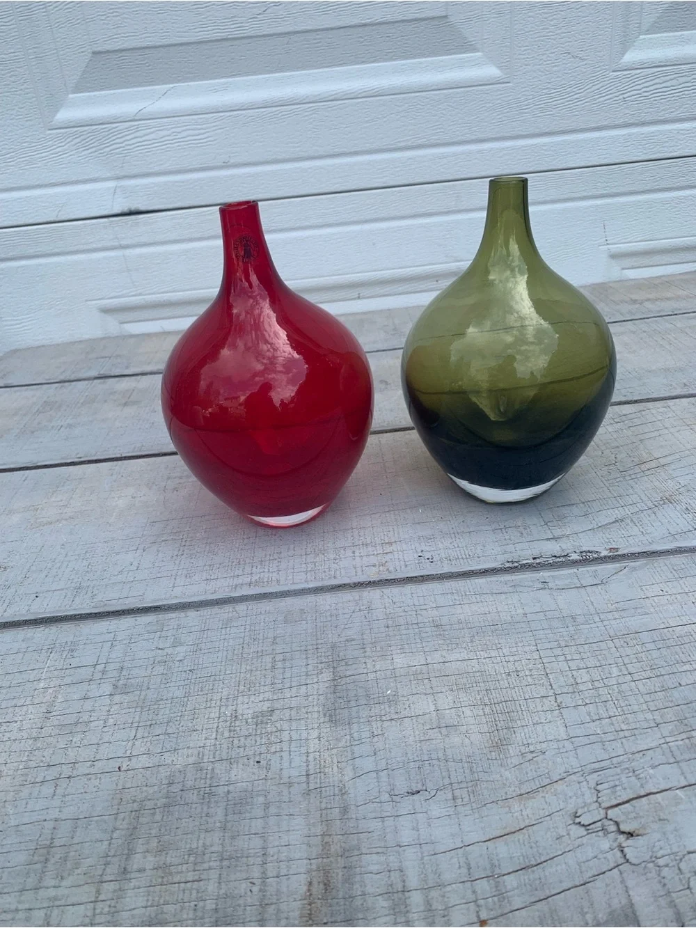 Red & Olive Green Art Glass Salong Vase Hand Blown J Jelinek Retired Style pair